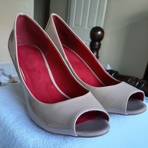 Nude Chinese Laundry Wedge Pump